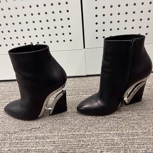Christian Louboutin Levitibootie 100